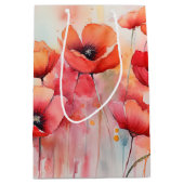 野原に咲く赤い水色のケシ ミディアムペーパーバッグ (正面)