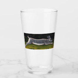 野原を跳び越える長い灰色のうさぎ タンブラーグラス