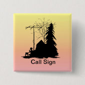 野外活動の日オペレータシルエットの日の出ボタン 缶バッジ (正面)