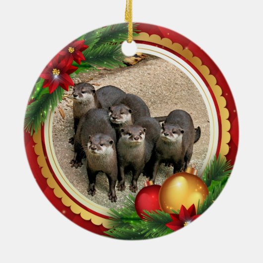 野性生物のカワウソのかわいいクリスマス動物 セラミックオーナメント (裏面)