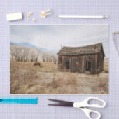 野擦り切れた原の外の納屋と馬 薄葉紙 (クラフト)