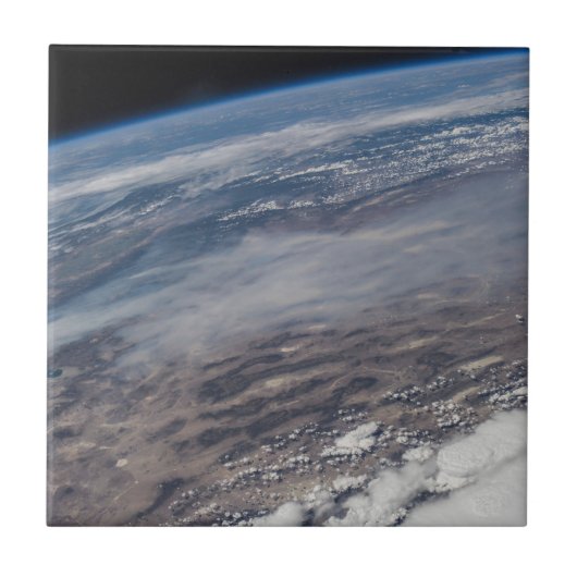 野火のまわりにヨセミテ国立公園。 タイル (正面)