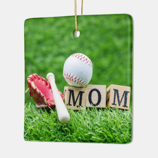 野球のお母さんにとってメリークリスマス セラミックオーナメント (左)
