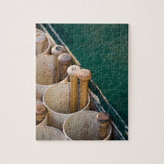 野球のこうもりはダグアウトで ジグソーパズル (縦)