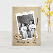 野球のカードを持つ少年のレトロこうもり カード (黄色い花)