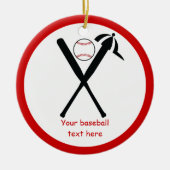 野球の交差こうもりとキャップ黒赤カスタム セラミックオーナメント (正面)