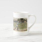 野球の選手が2塁で放たれる ボーンチャイナマグカップ (右)