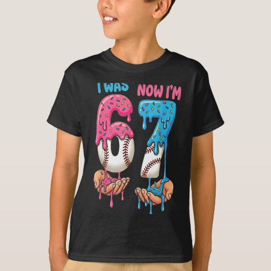 野球アイスクリーム 6歳だったのに今は7歳 おもしろい 6と7の誕生日 Tシャツ (正面)
