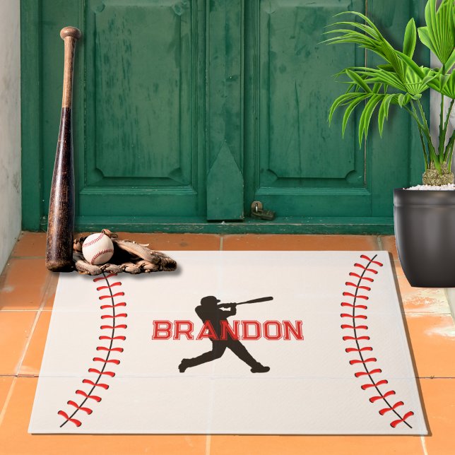 野球選手の名前スポーツ付きシルエットテーマ ドアマット (Personalized Name Baseball Sports Theme Red White Front Door or Bedroom Doormat With Baseball Player)
