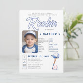 野球Rookie Statsカードフォトボーイ1st誕生日 招待状 (スタンド正面)