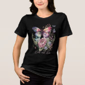 野生と自由な蝶のフローラ野生の花 トライブレンドＴシャツ (正面)