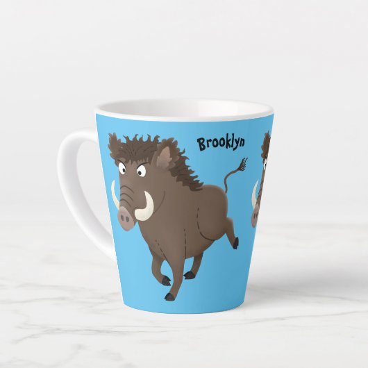 野生のおもしろいイノシシのラズルバック漫画イラストレーション カフェラテマグ (左アングル)