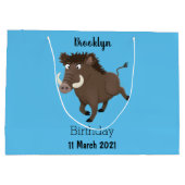 野生のおもしろいイノシシのラズルバック漫画イラストレーション ラージペーパーバッグ (裏面)