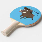 野生のおもしろいイノシシのラズルバック漫画イラストレーション 卓球ラケット (正面アングル)