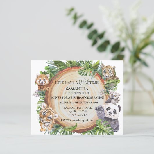 野生のかわいいジャングル動物タイガーパンダの水色 (スタンド正面)