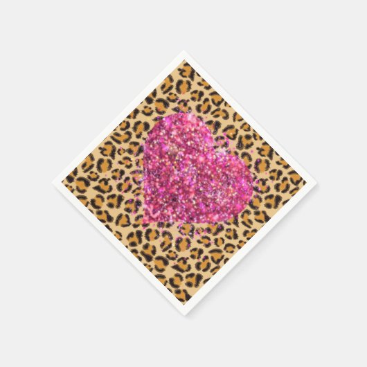 野生のきらめくピンクハートとヒョウ柄 スタンダードカクテルナプキン (角)