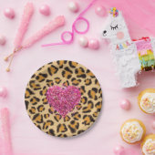野生のきらめくピンクハートとヒョウ柄 ペーパープレート (パーティー)