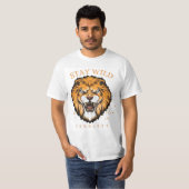 野生のまま恐れを知らず ライオンTシャツ メンズ | 大胆なスタイル Tシャツ (正面フル)