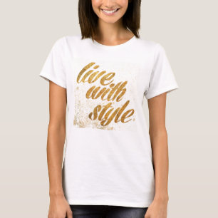 野生のりんご はスタイル-ガーリーな引用文と住んでいます Tシャツ