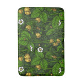 野生のイチゴ、黄色と緑 バスマット (正面縦)