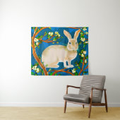 野生のウサギと花の枝 タペストリー (インサイチュ(横))