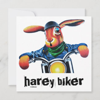 野生のウサギ、革のモーターサイクルに乗る