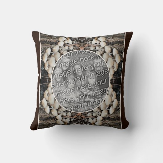 野生のキノコの自然フレーム自分の写真を追加 クッション (裏面)