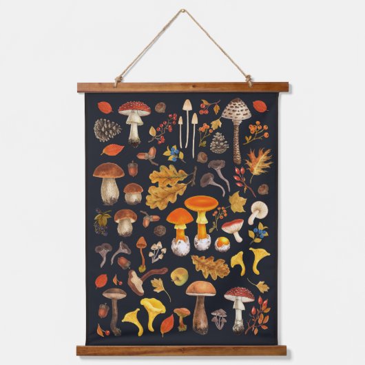 野生のキノコは黒 吊り下げ型タペストリー (正面)