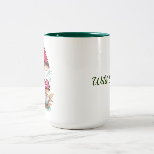 野生のキノコ植物絵画の水彩 ツートーンマグカップ (中央)