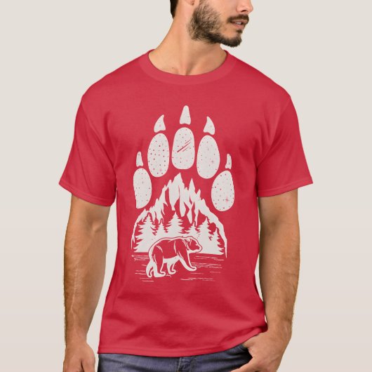 野生のクマの足の自然キャンプ レトロ Tシャツ (正面)