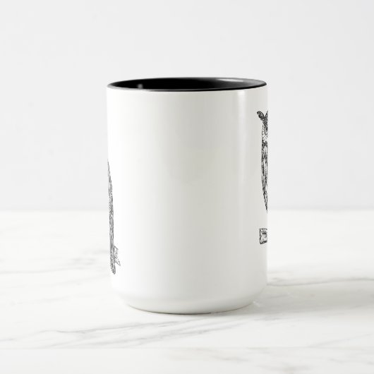 野生のトーテムの動物のフクロウの落書き マグカップ (中央)