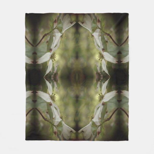 野生のハナミズキの花の抽象芸術模様 フリースブランケット (正面)
