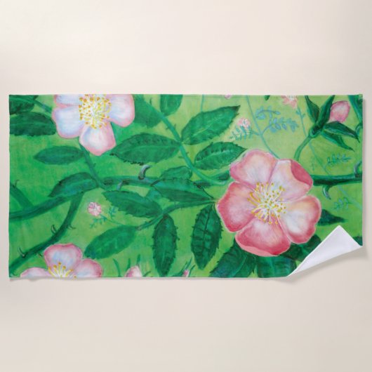 野生のバラの花 ビーチタオル (正面)