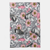 野生のバラ、ピンクとグレーの《鳥》アメリカゴガラ キッチンタオル (縦)