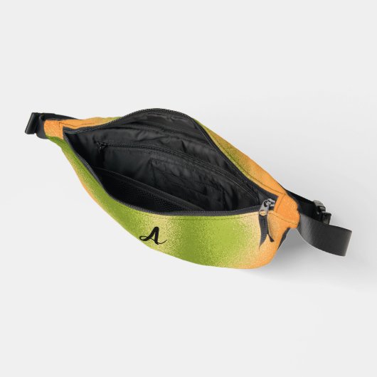 野生のパーソナライズされた錆びたオリーブグリーン ファニーパック (見開き)