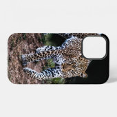 野生のヒョウ歩く iPhoneケース (裏面横)