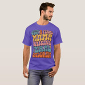 野生のママが野生の子供たちを育てる友達 フレンド Tシャツ (正面フル)