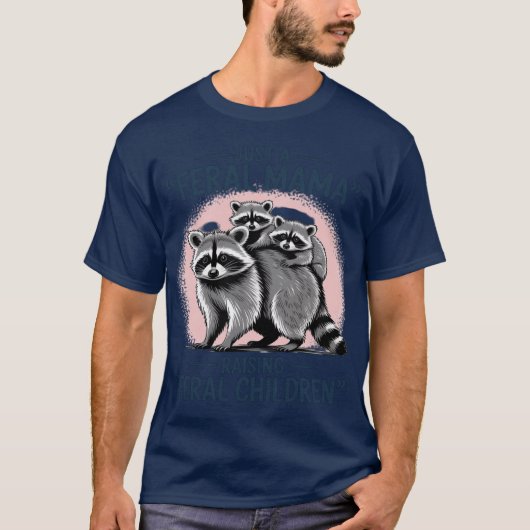 野生のママが野生の子供たちを育てる レトロ Tシャツ (正面)