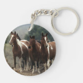 野生のムスタングの馬7 キーホルダー (裏面)