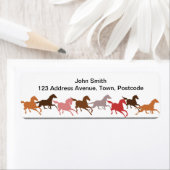 野生のランニング馬の ラベル (インサイチュ)