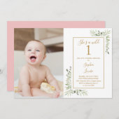 野生のワンガール、1歳の誕生日の緑の写真 招待状 (正面/裏面)