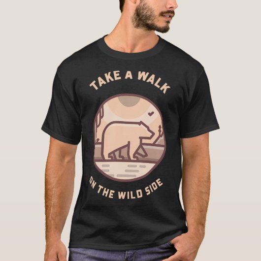 野生の側を散歩する Tシャツ (正面)