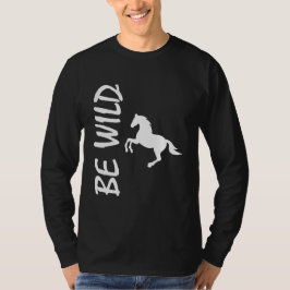 野生の力 – 強壮な馬のデザイン Tシャツ