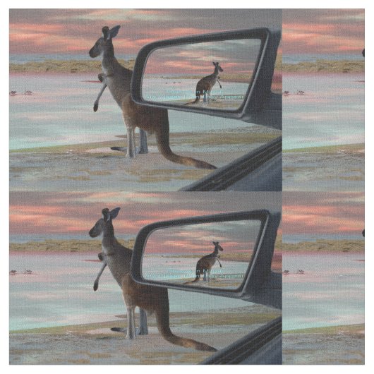 "野生の反射：ビーチ上のカンガルー ファブリック (クローズアップ)