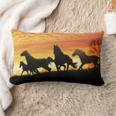 野生の口髭と工具付き革 ランバークッション (ブランケット)