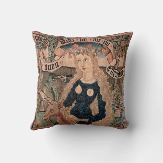 野生の女性及びユニコーンの枕 クッション (裏面)