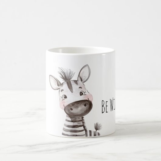 野生の幸せなシマウマ コーヒーマグカップ (中央)