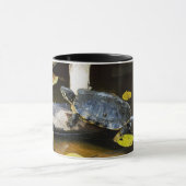 野生の池のスライダーのカメ マグカップ (中央)