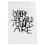 野生の物が存在する場所 |手書き ミディアムペーパーバッグ (正面)