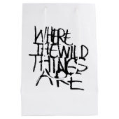 野生の物が存在する場所 |手書き ミディアムペーパーバッグ (裏面)